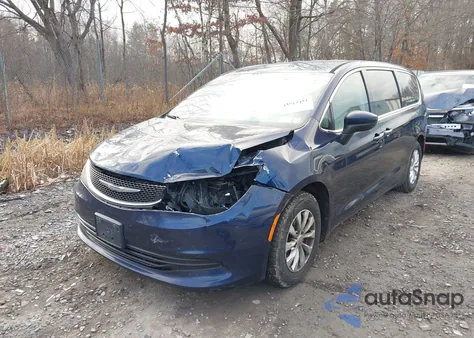 2017 Chrysler Pacifica Touring z USA, uszkodzony, nr VIN 2C4RC1DG5HR513029
